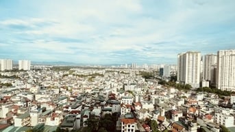 Giá chung cư Hà Nội liên tục leo đỉnh, không còn căn hộ vừa túi tiền, ngăn ‘cò đất’ thổi giá ở TPHCM