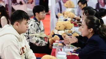 Đăng ký nguyện vọng 1 thế nào, điểm không cao có nên chọn ngành công nghệ thông tin?