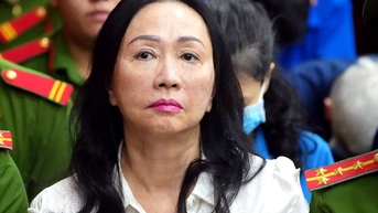 Truong My Lan 여사와 관련된 Vietcombank Tower 자본 지주회사가 채권 이자에 4,440억 VND를 '지연'시켰습니다.