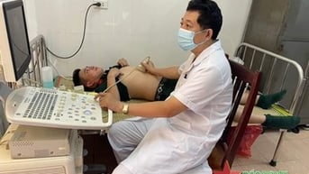 Học viện Chính trị khám sức khỏe cho học viên mới