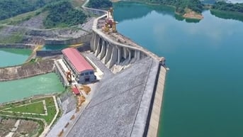 Thuỷ điện Tuyên Quang ngừng xả lũ, thuỷ điện Thác Bà duy trì 2 cửa xả