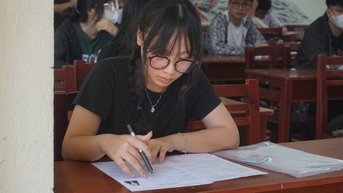 Đề thi tốt nghiệp THPT 2023 môn Lịch sử, mã đề 321