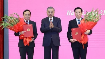 Công bố quyết định của Bộ Chính trị phân công Trưởng Ban Kinh tế Trung ương và Trưởng Ban Dân vận Trung ương