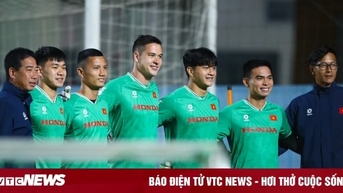 Tuyển Việt Nam mất Đặng Văn Lâm, HLV Troussier tính mang 4 thủ môn sang Qatar