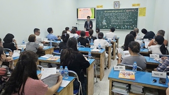 Lãnh đạo trường học thẳng thắn đối thoại với phụ huynh