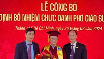 ស្រុក​ចំនួន​ពីរ​នៃ​ខេត្ត​មួយ​មាន​បេក្ខជន​សាស្ត្រាចារ្យ និង​សាស្ត្រាចារ្យ​រង​ចំនួន ៧​នាក់។