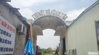 ផ្សារប្រពៃណីជិត 3,000 m2 ត្រូវបានបោះបង់ចោលអស់រយៈពេលជាងមួយទសវត្សរ៍។