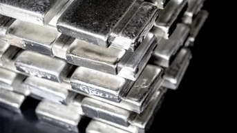 Giá bạc tiếp tục giảm 0,87%