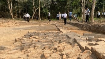 Sửng sốt phát hiện lối vào bí mật ở Thánh địa Mỹ Sơn