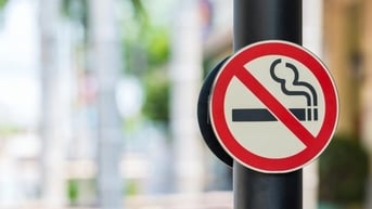 4 triệu chứng cảnh báo ung thư đối với người hút thuốc