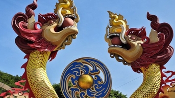 Về Vũng Tàu ngắm hai con rồng 'khủng' ở Bãi Trước