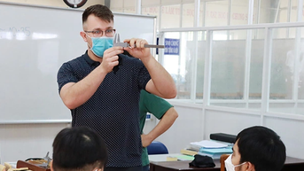 Điều kiện mới nhất để lao động nước ngoài làm việc tại Việt Nam
