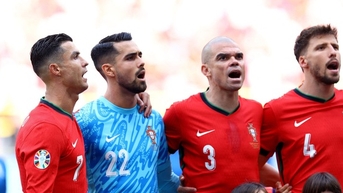 Người chẳng thể bị hào quang của Ronaldo che mờ
