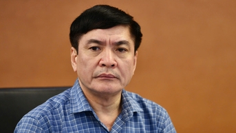 부이 반 꾸엉(Bui Van Cuong) 국회 사무총장 해임