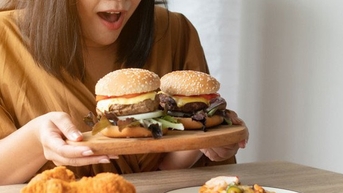 Lý giải tình trạng mệt mỏi sau bữa ăn