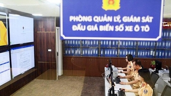 Người trúng đấu giá biển số VIP 30L-999.99 đã nộp đủ hơn 12 tỷ đồng