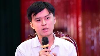 'Mẹ tôi ung thư nuôi 7 người già, trẻ nhỏ, tôi tên Hận nhưng lòng hạnh phúc vì được tiếp sức'