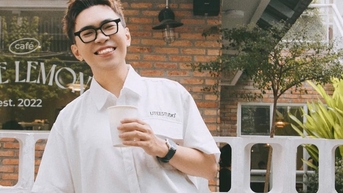 'Ba sửa tivi, mẹ chà toilet để tôi được đi học…'