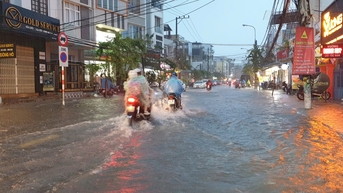 Đà Nẵng triển khai ứng phó với áp thấp nhiệt đới