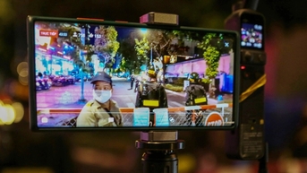 Giải mã chiêu trò kiếm tiền bất chấp của YouTuber, TikToker