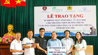 Niềm vui của học sinh Vân Kiều trước ngày tựu trường