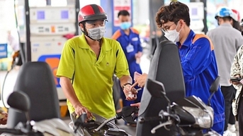Ông Trump đắc cử Tổng thống, giá dầu trượt nhẹ; chiều nay, xăng trong nước sẽ được điều chỉnh ra sao?