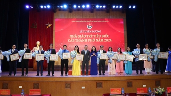 Hà Nội vinh danh 32 nhà giáo trẻ tiêu biểu cấp thành phố