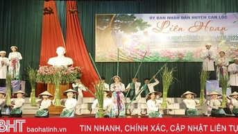 ក្លឹបចំនួន 17 ចូលរួមពិធីបុណ្យចម្រៀងប្រជាប្រិយ Nghe Tinh Vi និង Giam