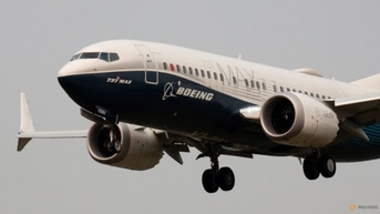 Mỹ ngừng mở rộng sản xuất Boeing 737, Boeing 757 gặp sự cố mất bánh