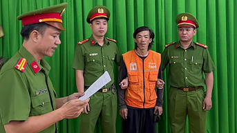 Bắt khẩn cấp tài xế, phụ xe buýt và cả người giao hàng vụ ẩu đả trên đường