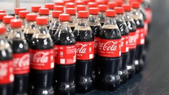 Coca-Cola thu hồi 28 triệu chai ở Áo do có thể lẫn mảnh kim loại nhỏ