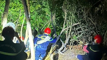 Giải cứu 2 nữ du khách bị lạc trên bán đảo Sơn Trà