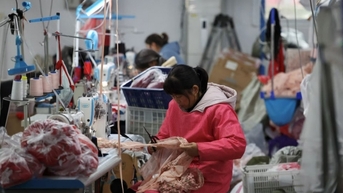 Sản xuất tăng trưởng tháng thứ 3 liên tiếp nhưng tốc độ chậm
