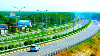 Đề xuất thu phí cao tốc do Nhà nước đầu tư, mức cụ thể thế nào?