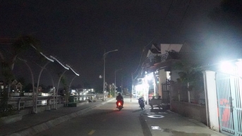 Vì sao đường kè trăm tỷ ở Cần Thơ có đèn nhưng vẫn tối om?
