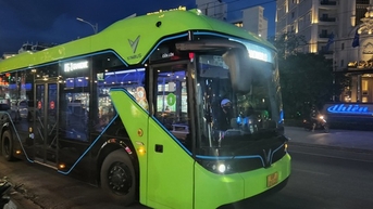 Phú Quốc có xe buýt điện thông minh phục vụ du khách miễn phí