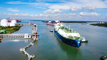 តម្លៃឧស្ម័ន LNG មានតម្លៃថ្លៃជាងឧស្ម័នក្នុងស្រុក 1.5 ដង EVN ព្រួយបារម្ភអំពីបញ្ហាតុល្យភាពហិរញ្ញវត្ថុ