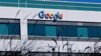 Ông Donald Trump đắc cử Tổng thống, Google liệu có thoát hiểm?