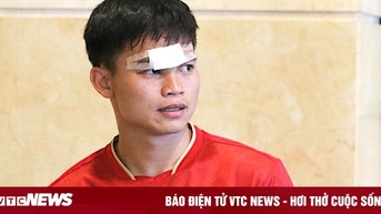 Tuyển thủ Việt Nam khâu 7 mũi sau trận thua Trung Quốc