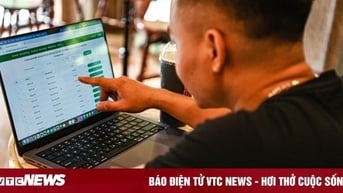 Người trúng đấu giá biển ô tô 30L-999.99 nộp đủ 12,105 tỷ đồng