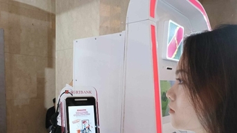 Trục trặc, khó chuyển tiền ngày đầu bắt buộc xác thực khuôn mặt