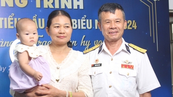Vợ chồng người lính Trường Sa hơn 100 lần hiến tiểu cầu
