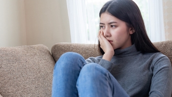 8 dấu hiệu cảnh báo trầm cảm