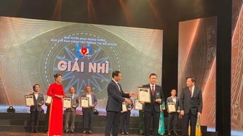 Lễ trao Giải thưởng toàn quốc về thông tin đối ngoại lần thứ IX