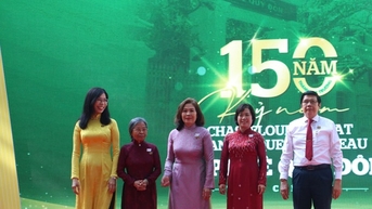 Nhiều thế hệ học sinh xúc động, tự hào về ngôi trường tròn 150 năm tuổi ở TP HCM