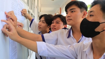 Môn tiếng Anh ở Cà Mau tiếp tục "đội sổ", điểm 10 ít hơn năm trước