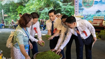 Giới thiệu, quảng bá sản phẩm OCOP đặc trưng của đồng bào Cơ Tu