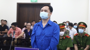 Cho ông Đỗ Thành Nhân mượn tài khoản thao túng chứng khoán, 12 tổ chức, cá nhân bị cấm giao dịch