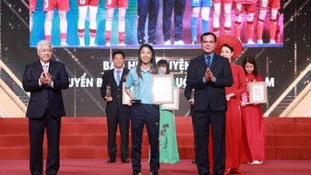 Tôn vinh 16 tập thể, cá nhân trong chương trình Vinh quang Việt Nam năm 2023