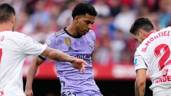 Ngược dòng đánh bại Sevilla, Real Madrid giữ chắc ngôi á quân La Liga